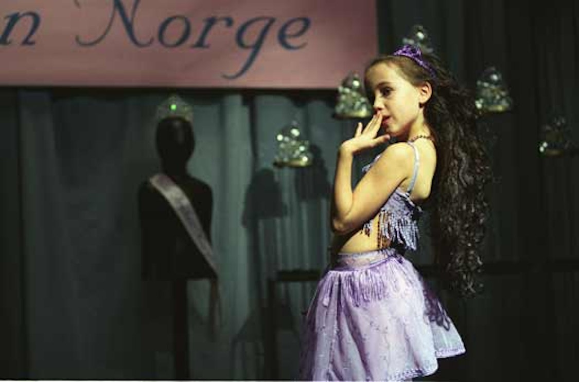 Lille Fröken Norge – Lej eller køb, og stream på Blockbuster