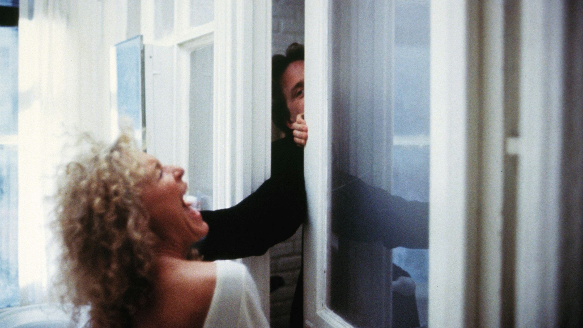 Farlig förbindelse – Lej eller køb, og stream på SF Anytime