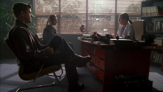 Fringe S03E09
