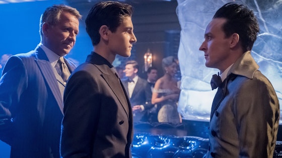 Gotham S04E01