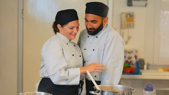 Hålla samman S01E06