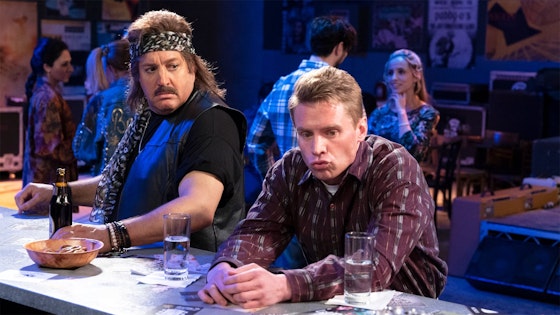 Kevin Can Wait S02E24