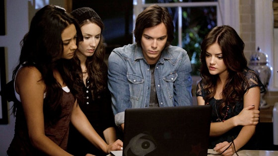 Pretty Little Liars S02E15