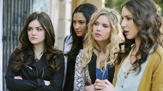 Pretty Little Liars S02E24