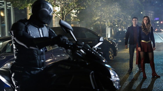 Supergirl S02E06