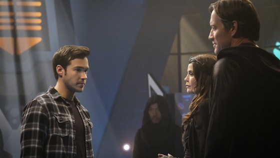 Supergirl S02E16