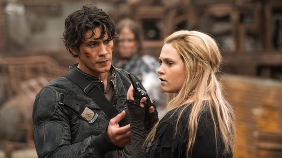 The 100 S04E01