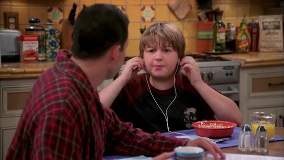 Two and a half men S05E06