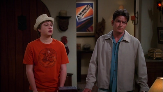 Two and a half men S07E22