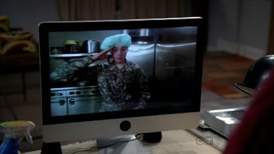 Two and a half men S10E01