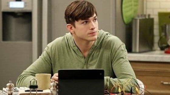 Two and a half men S10E21