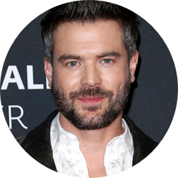 Charlie Weber