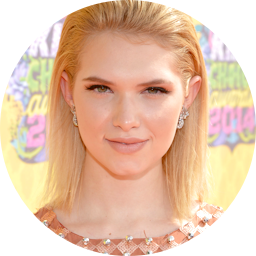 Claudia Lee