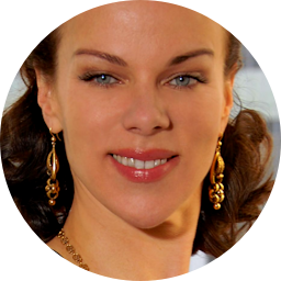 Debi Mazar