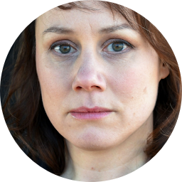 Eva Löbau