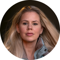 Julie Zangenberg