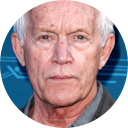 Lance Henriksen