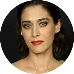 Lizzy Caplan