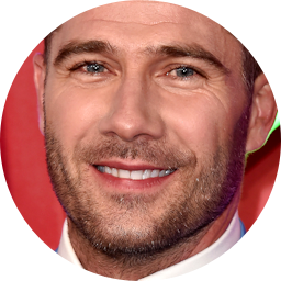 Luke Macfarlane