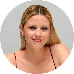 Mia Goth