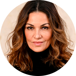 Nadia Farès