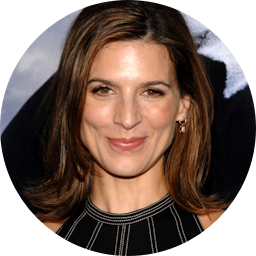 Perrey Reeves