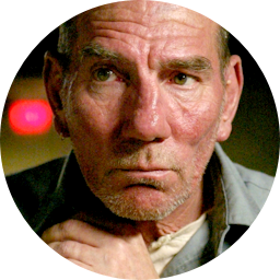 Pete Postlethwaite